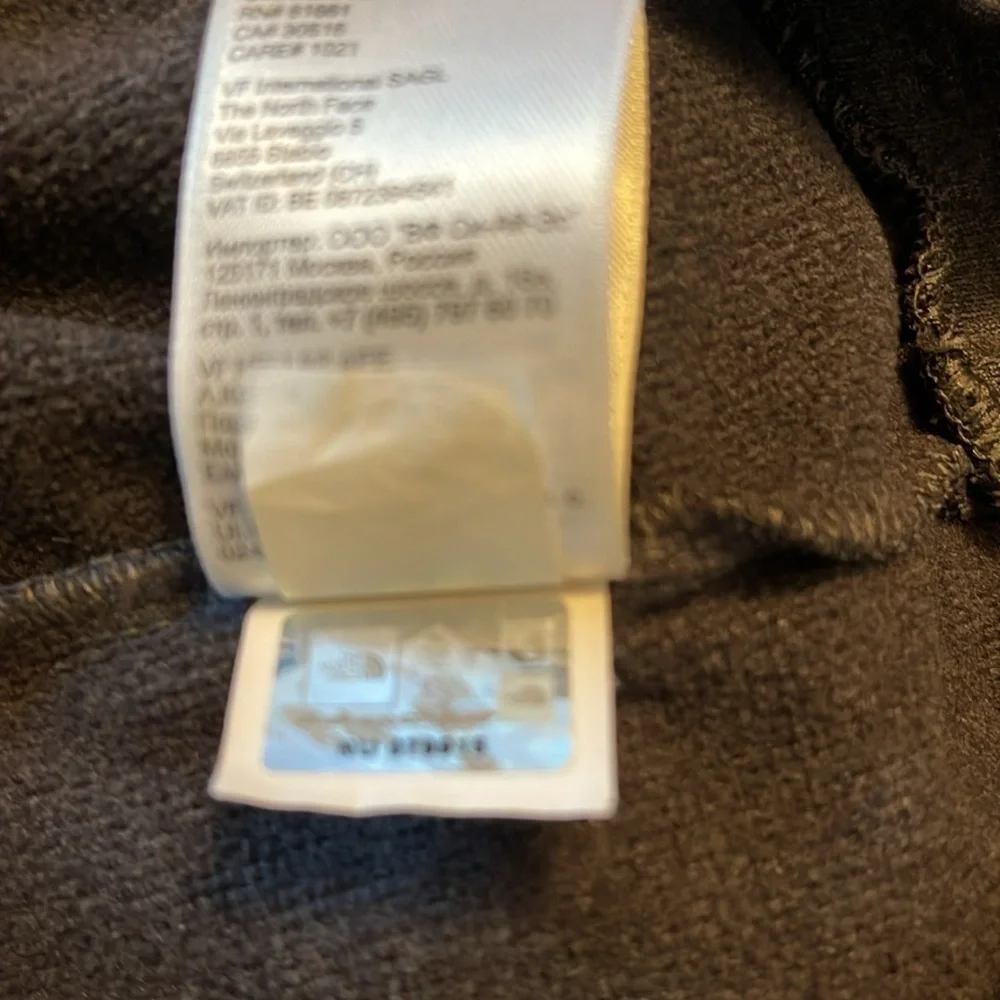 The North Face - men’s mountain athletics gray hoodie - never stops exploring -S